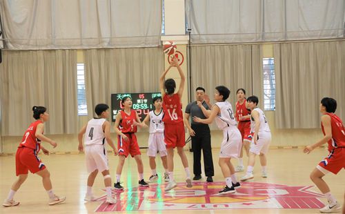 篮球防守训练中如何提高体能和耐力_2